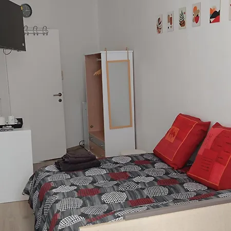 Chez Opportune Homestay Charleroi