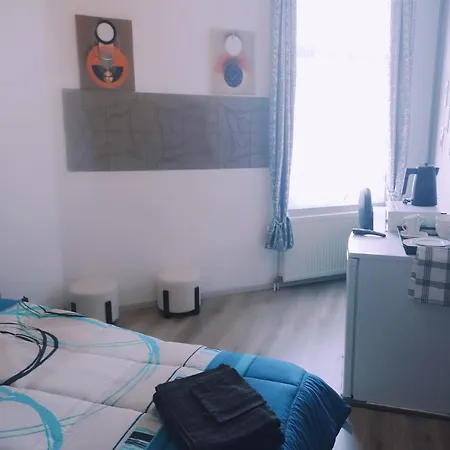 Chez Opportune Homestay Charleroi