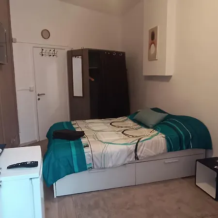 Chez Opportune Kwatera prywatna Charleroi